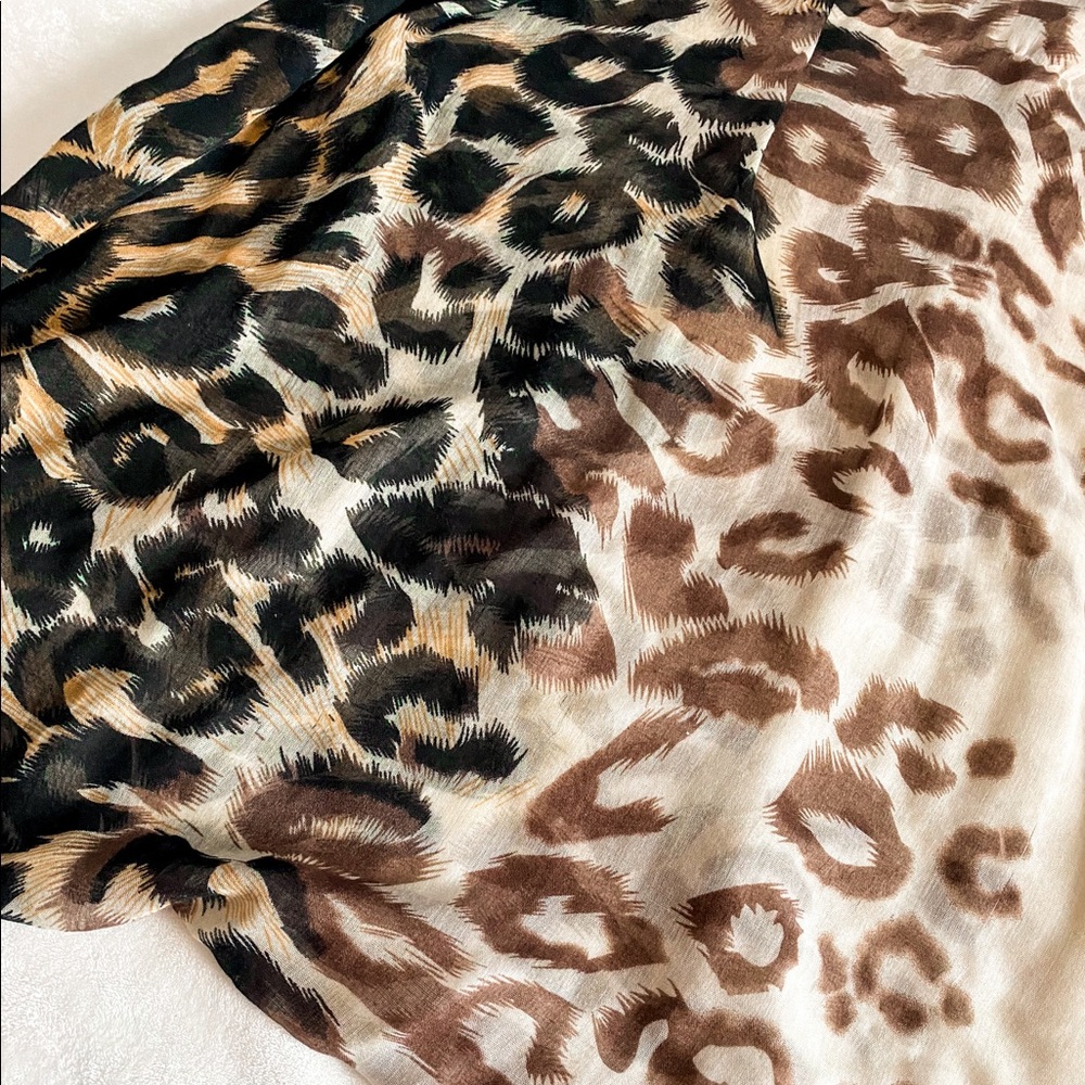 Scarves - Picture 5 of 5